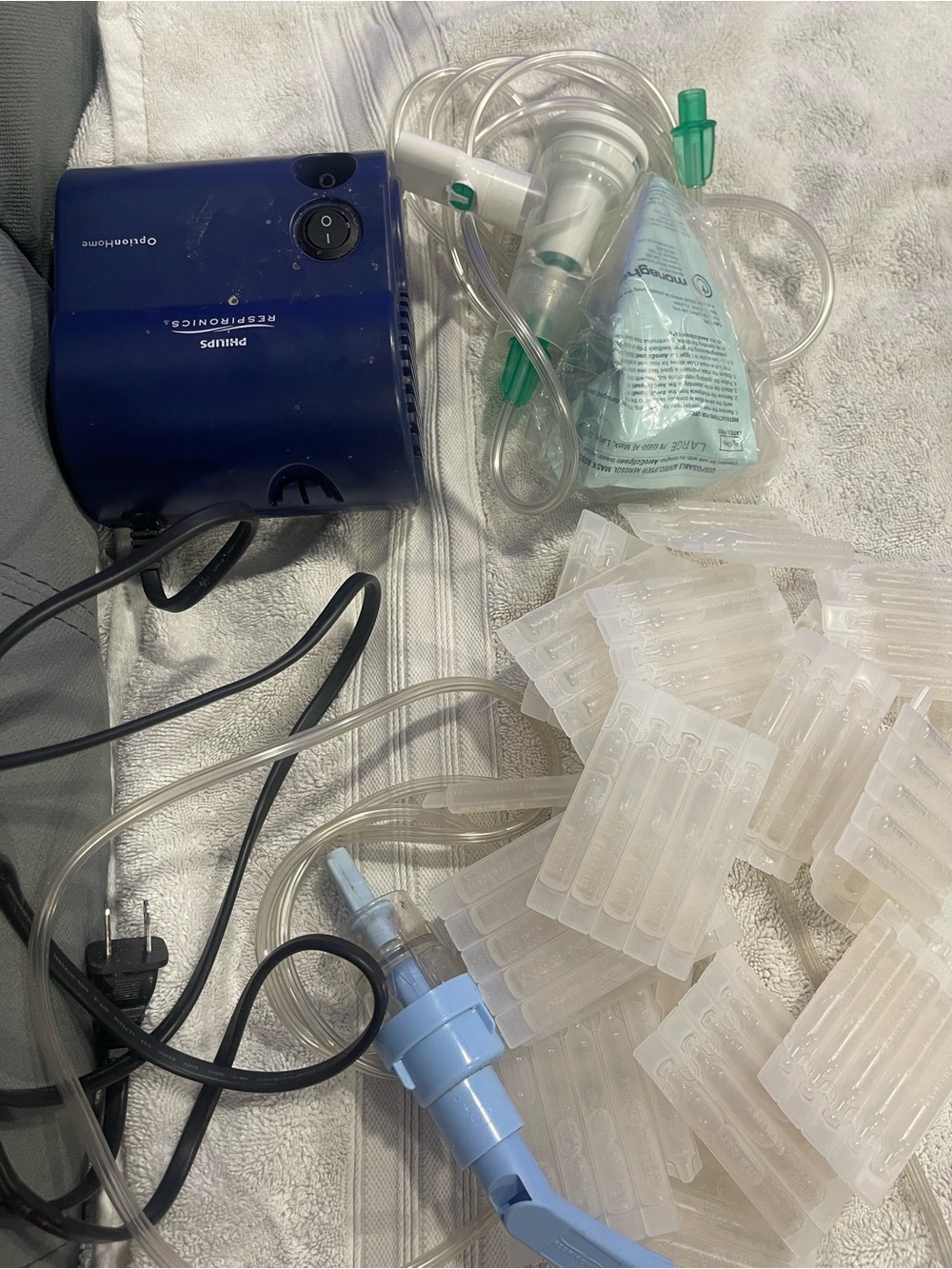 Philips Blue Nebulizer Compressor with Clear Tubing and Ampoules